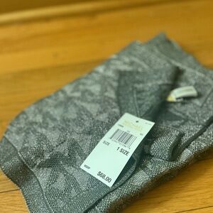 Michael kors women’s Gray metallic signature scarf size one